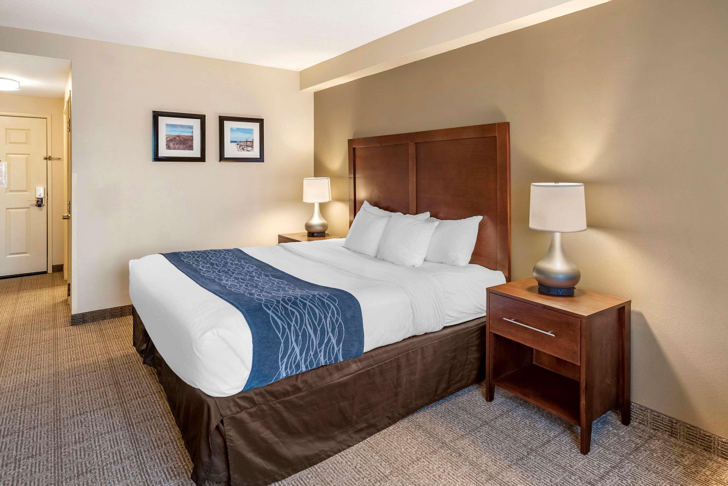 Comfort Inn & Suites Virginia Beach - Norfolk Airport מראה חיצוני תמונה